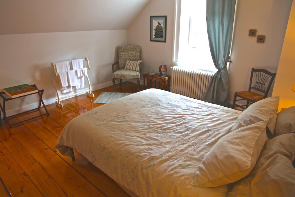 Le Passe-Partout Cowansville Room photo